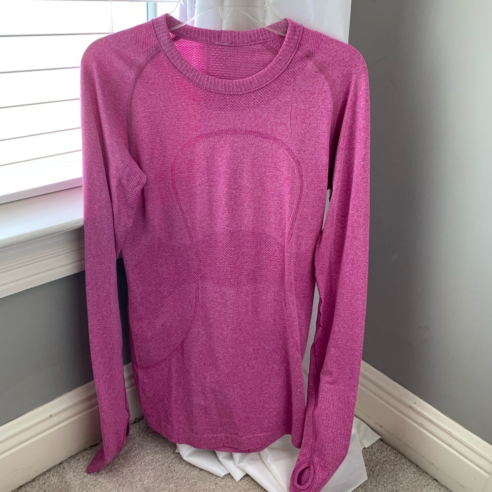 L/S Swiftly Top!